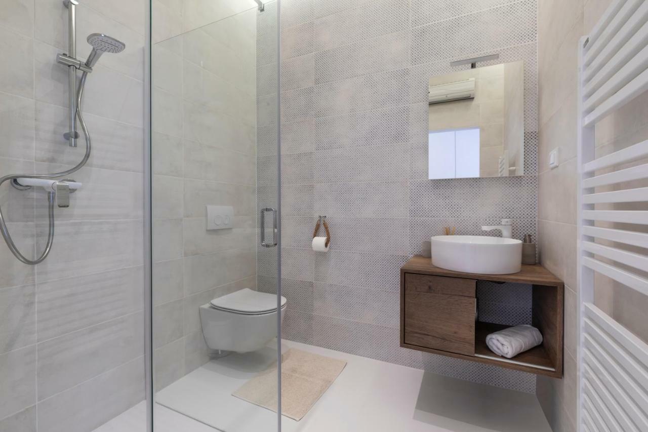 Twins Idola Apartments Pula Ngoại thất bức ảnh